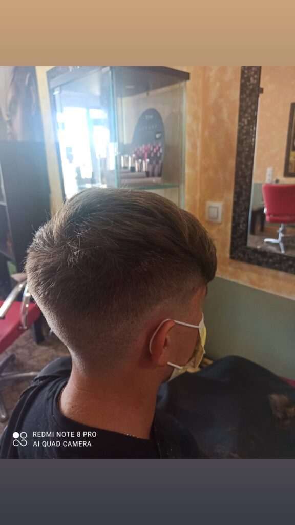 Corte degradado clásico para un look fresco